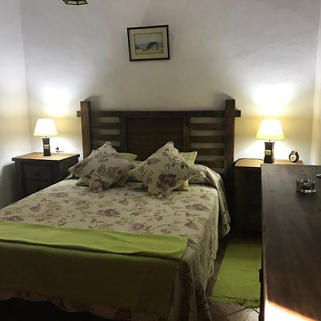 Casas Del Monte Pension Valverde  Buitenkant foto