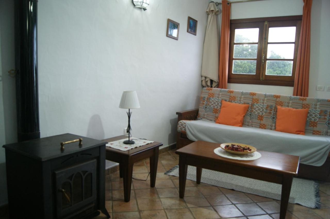 Casas Del Monte Pension Valverde  Buitenkant foto